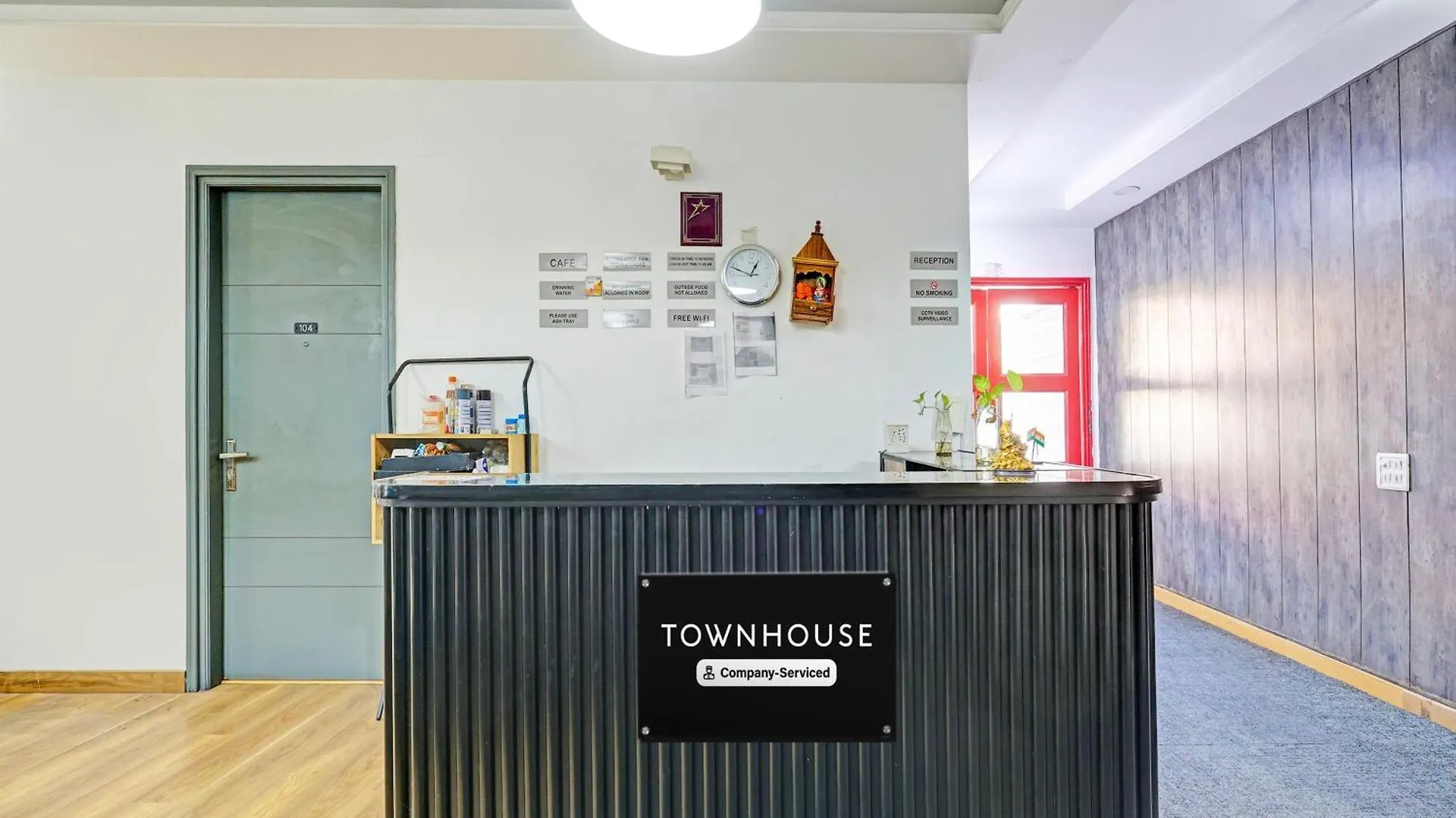 Отель Super Townhouse Sector 49 Sohna Road Гургаон Индия